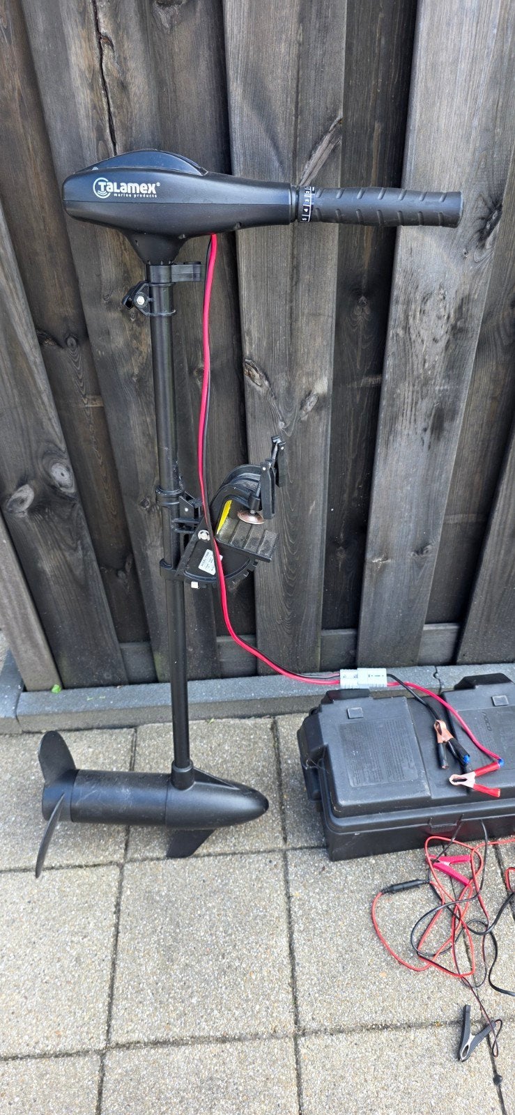 Talamex TM66 elektrische buitenboordmotor met accu en lader, Ophalen