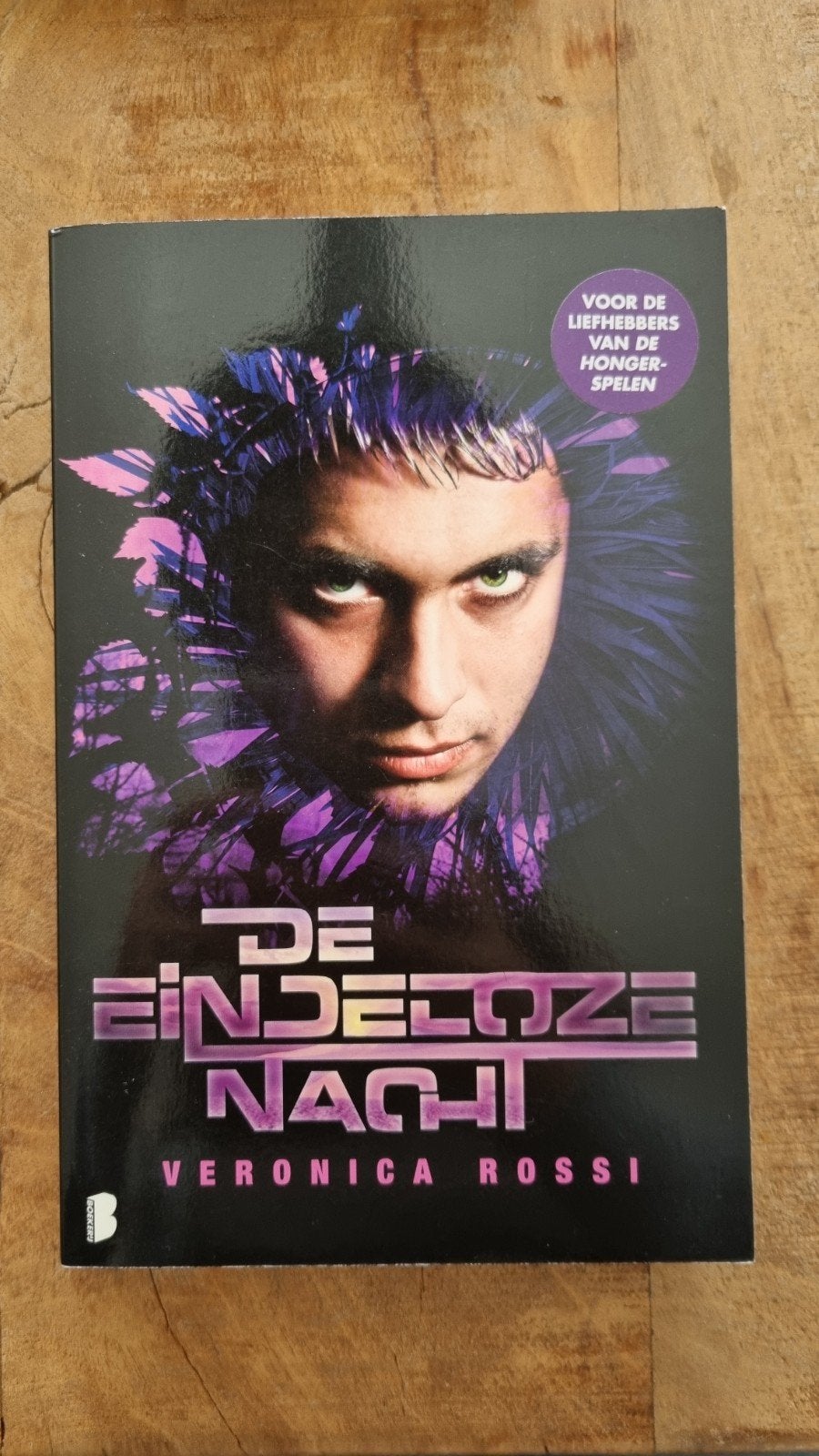 De eindeloze nacht - Veronica Rossi, Gelezen, Veronica Rossi, Ophalen of Verzenden, Nederland