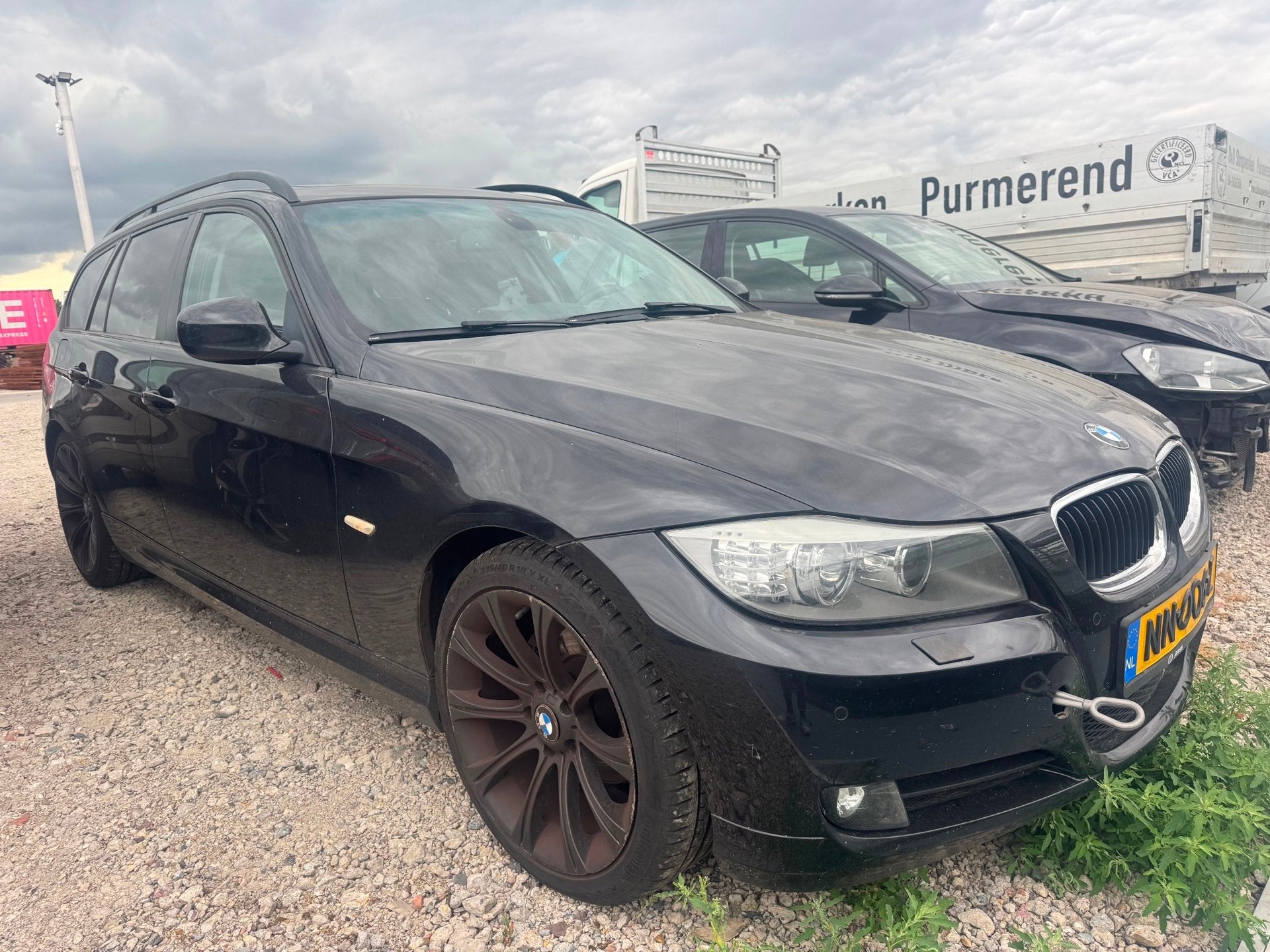 BMW 3-serie Touring | 2010 | 318i High Executive | Automaat, Automaat, Euro 5, 1435 kg, Zwart