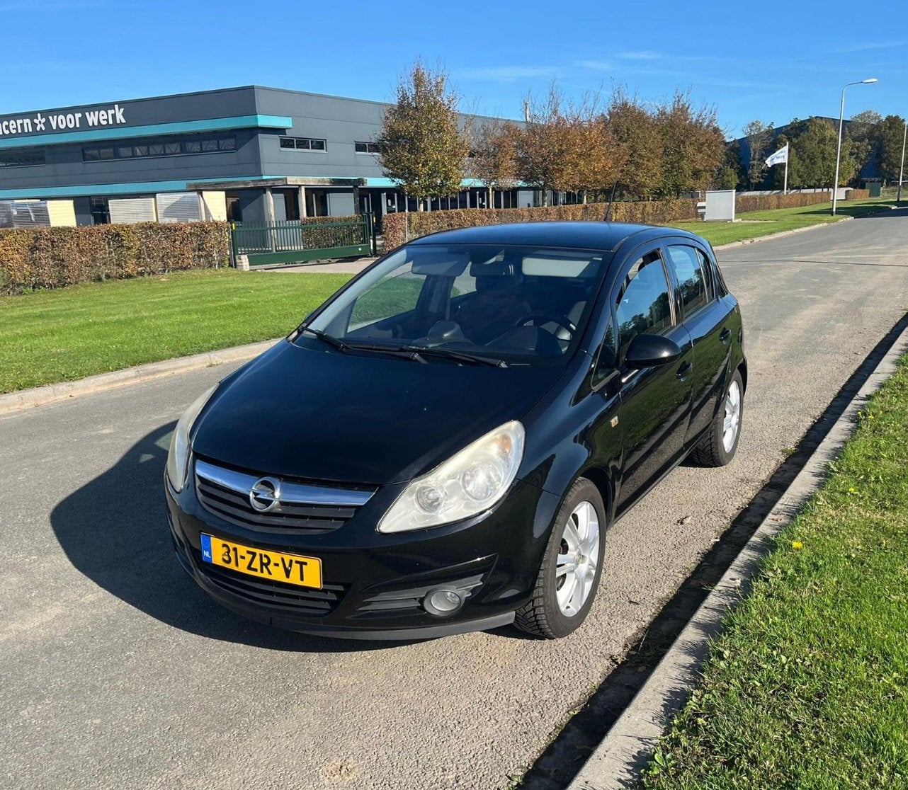 Opel Corsa 1.4 16V 5D 2008 Zwart, Auto's, Opel, Voorwielaandrijving, 1063 kg, 4 cilinders, Origineel Nederlands