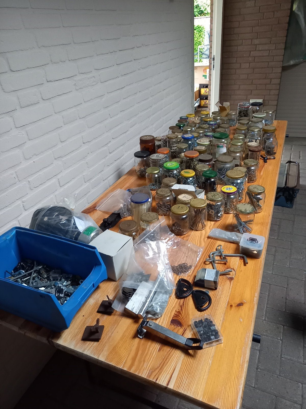 Grote collectie handgereedschap en bevestigingsmaterialen, Ophalen, Gebruikt, Gereedschapsset