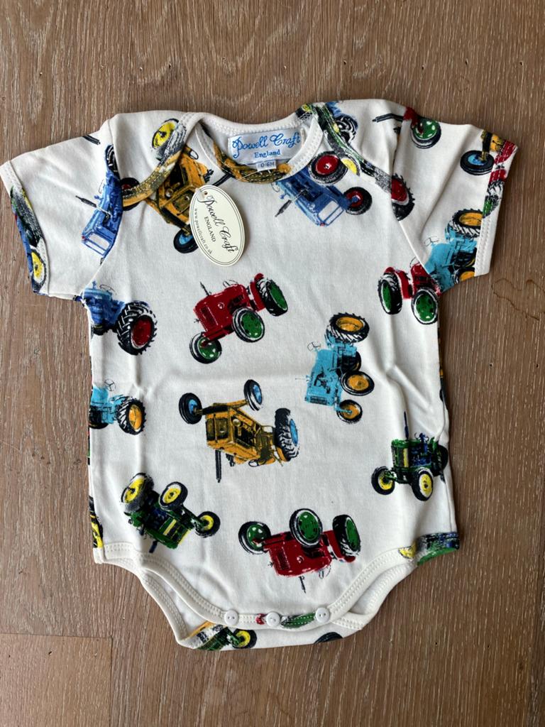 Nieuwe romper met tractortjes 0-6 maanden, Ophalen of Verzenden, Nieuw, Jongetje of Meisje