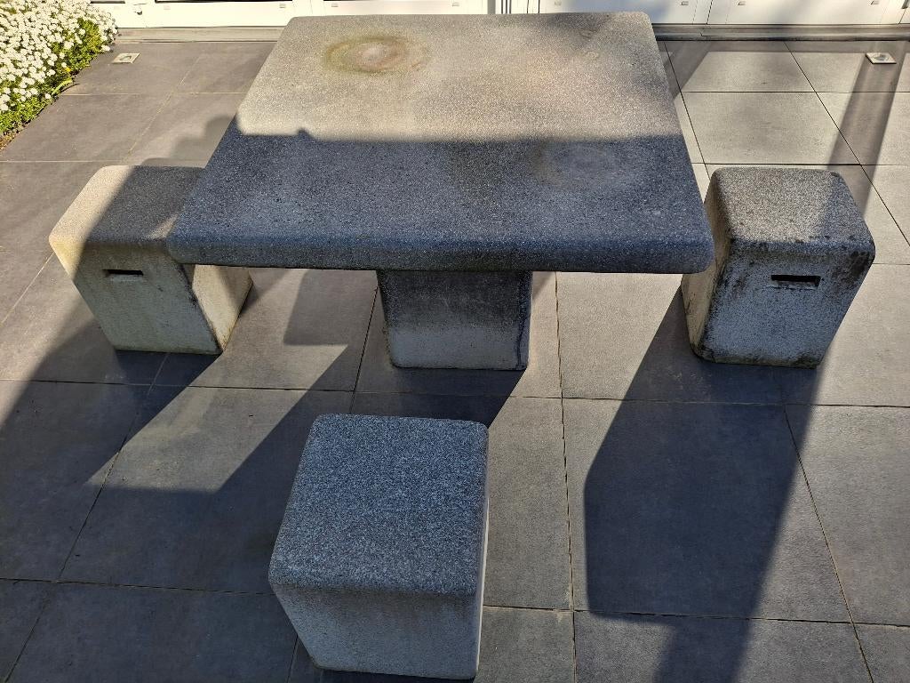 Betonnen tuintafel met kubussen, Ophalen, Gebruikt, Overige materialen, 4 zitplaatsen
