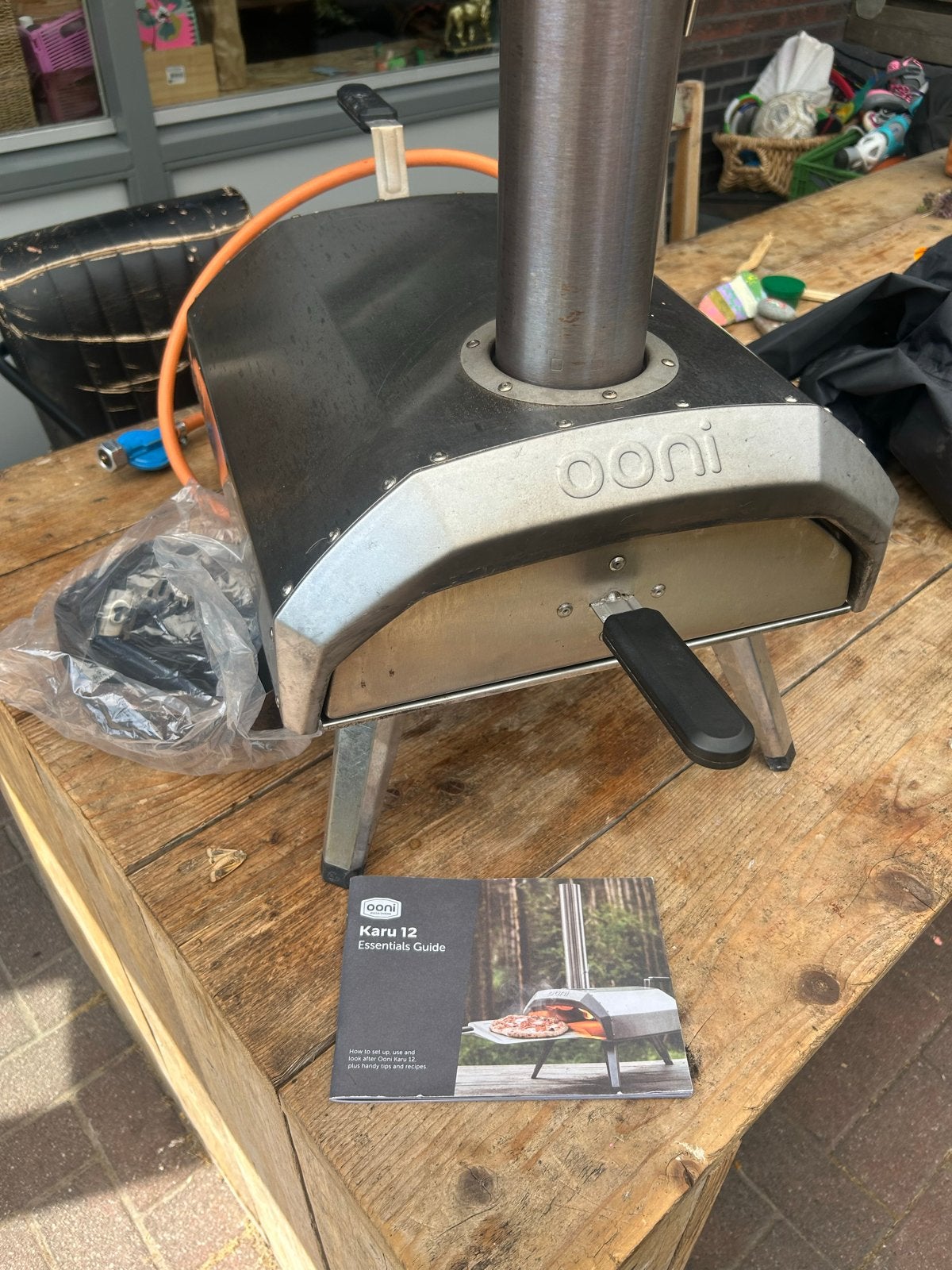 Ooni Karu 12 pizzaoven (hout/gas) met gasbrander en tas, Tuin en Terras, Pizzaovens, Ophalen, Gebruikt