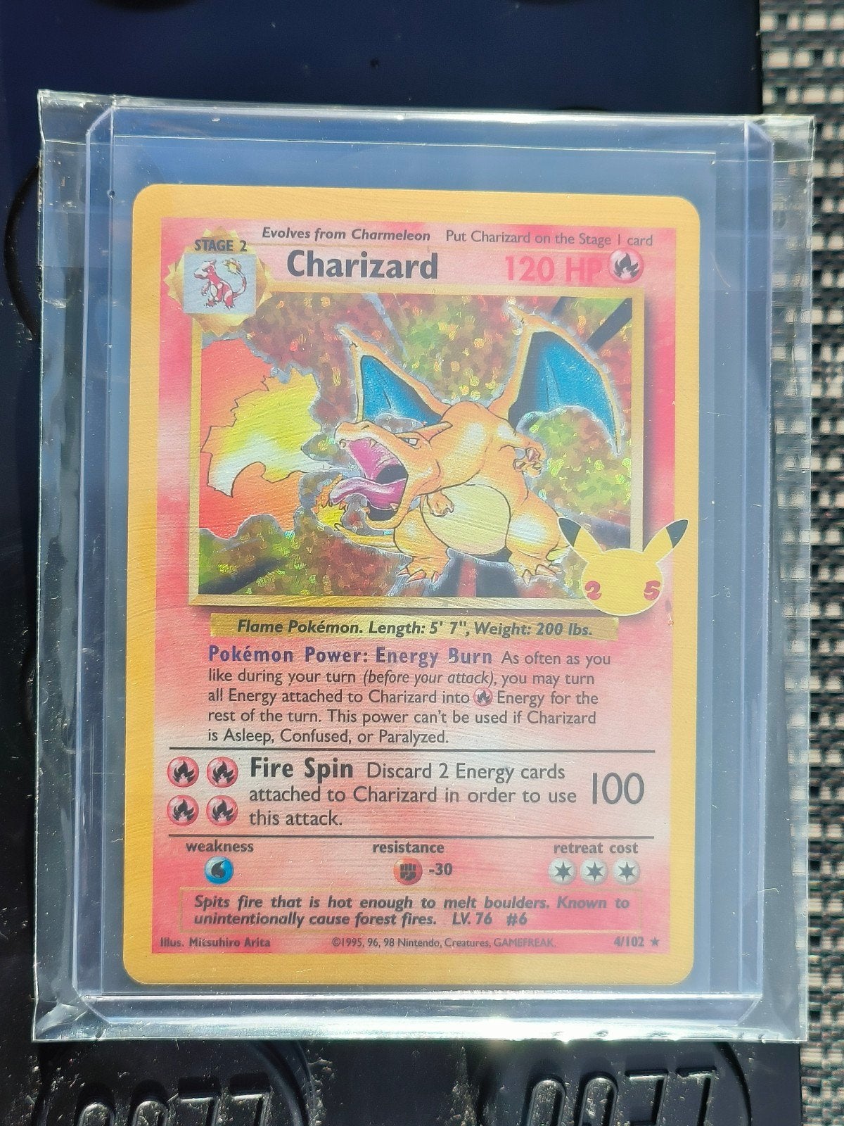 Pokémon Charizard Celebrations 25th anniversary, Ophalen, Zo goed als nieuw, Losse kaart, Foil