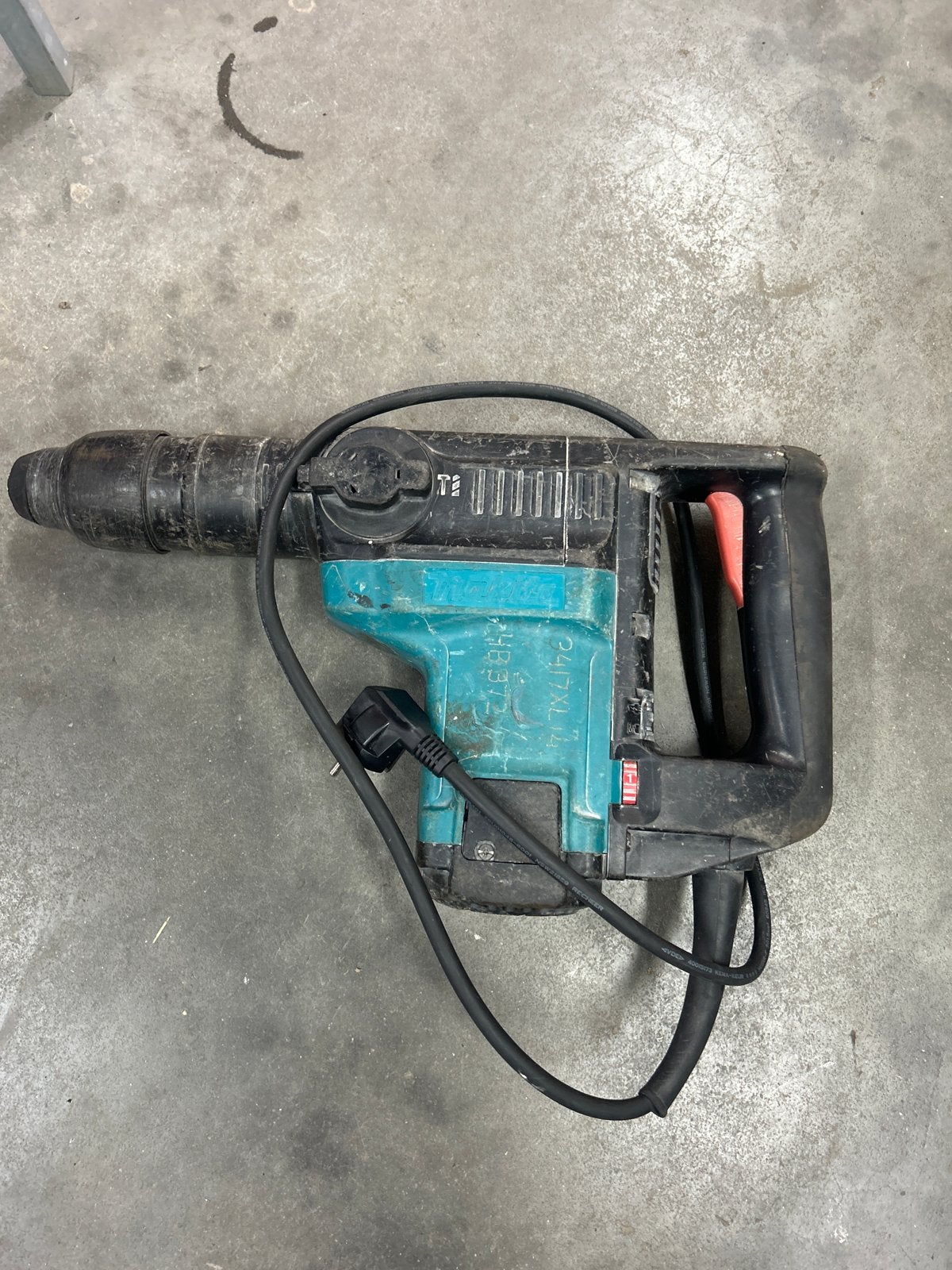 Defecte Makita HR4000C SDS Max Boorhamer, Doe-het-zelf en Verbouw, Ophalen, Boor- en/of Breekhamer, Klopboormechanisme, Gebruikt