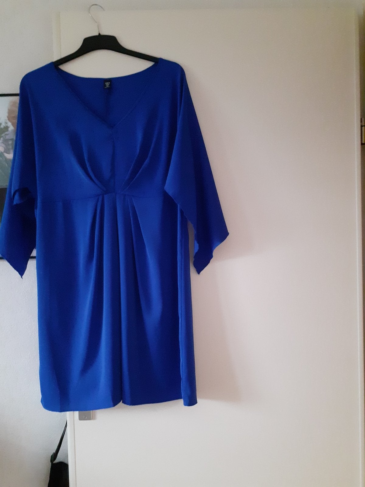 NIEUWE  HEEL  MOOIE BSJIEKE  BLAUWE  JURK.  MT L, Kleding | Dames, Ophalen, Nieuw, Blauw, Onder de knie