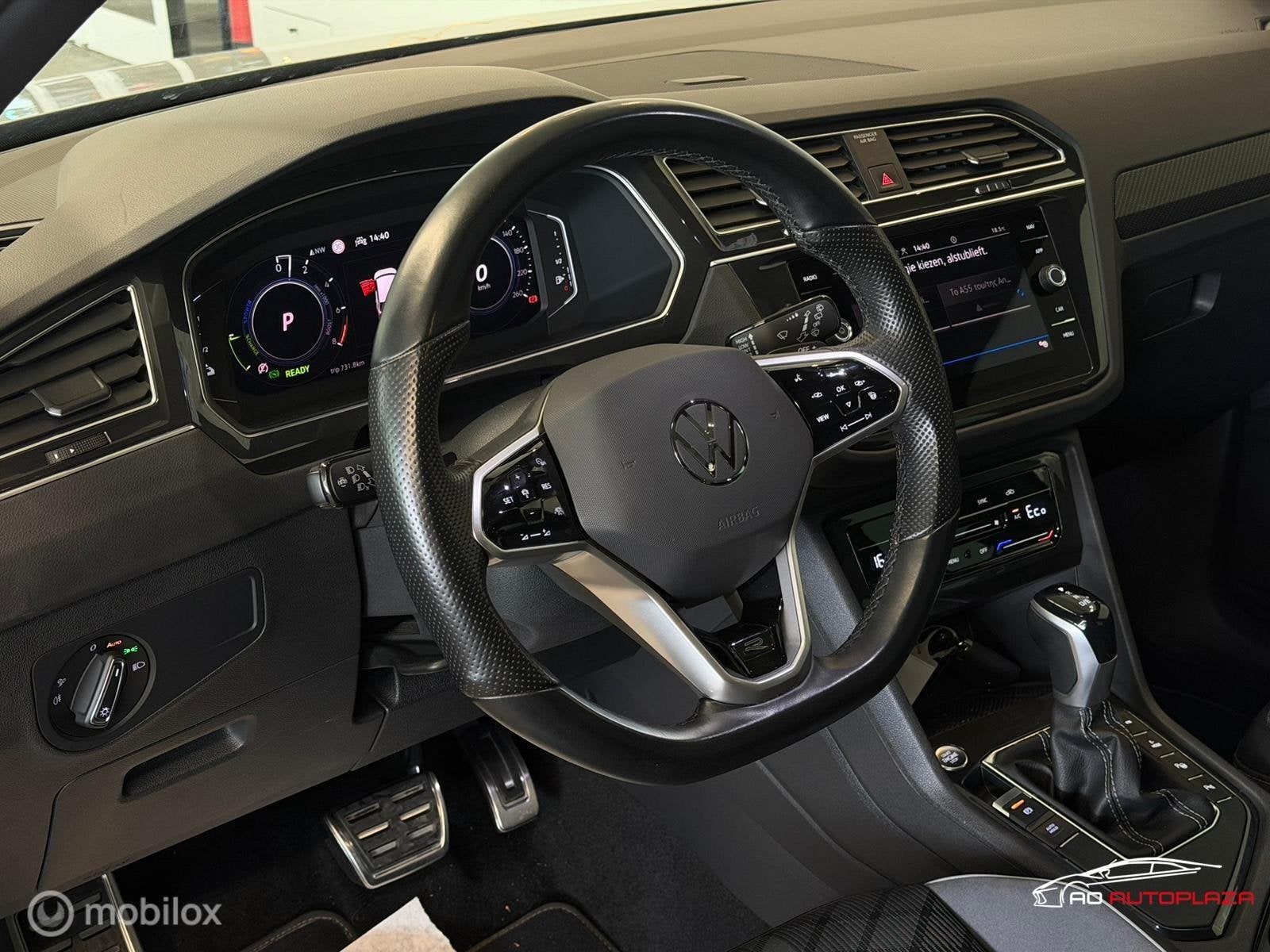 Volkswagen Tiguan 1.4 TSI eHybrid R-Line Panorama/Keyless/Bl, 1716 kg, Stof, Zwart, 4 cilinders