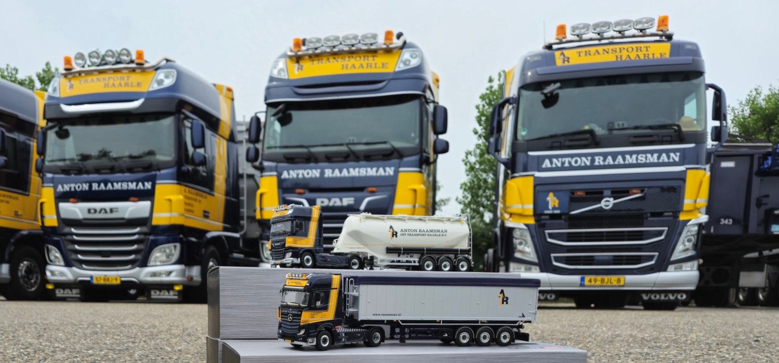 WSI Anton Raamsman Transport

DAF XF & MERCEDES

ACTROS, Ophalen of Verzenden, Nieuw, Bus of Vrachtwagen, Wsi