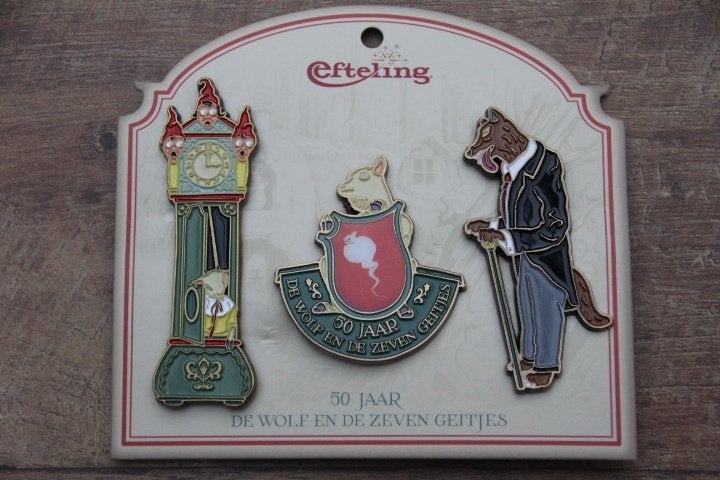 efteling pin  50 jaar wolf en de zeven geitjes, Verzamelen, Efteling, Ophalen of Verzenden, Zo goed als nieuw, Button of Speldje