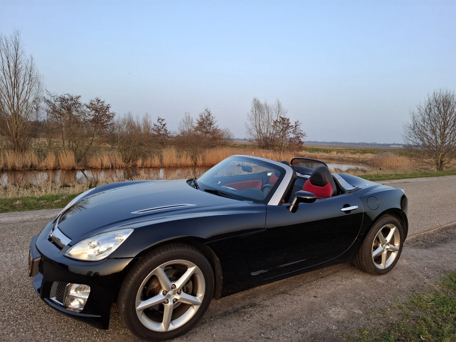 Opel GT 2.0 Turbo 2007 Zwart, 1998 cc, Achterwielaandrijving, 264 pk, 4 cilinders