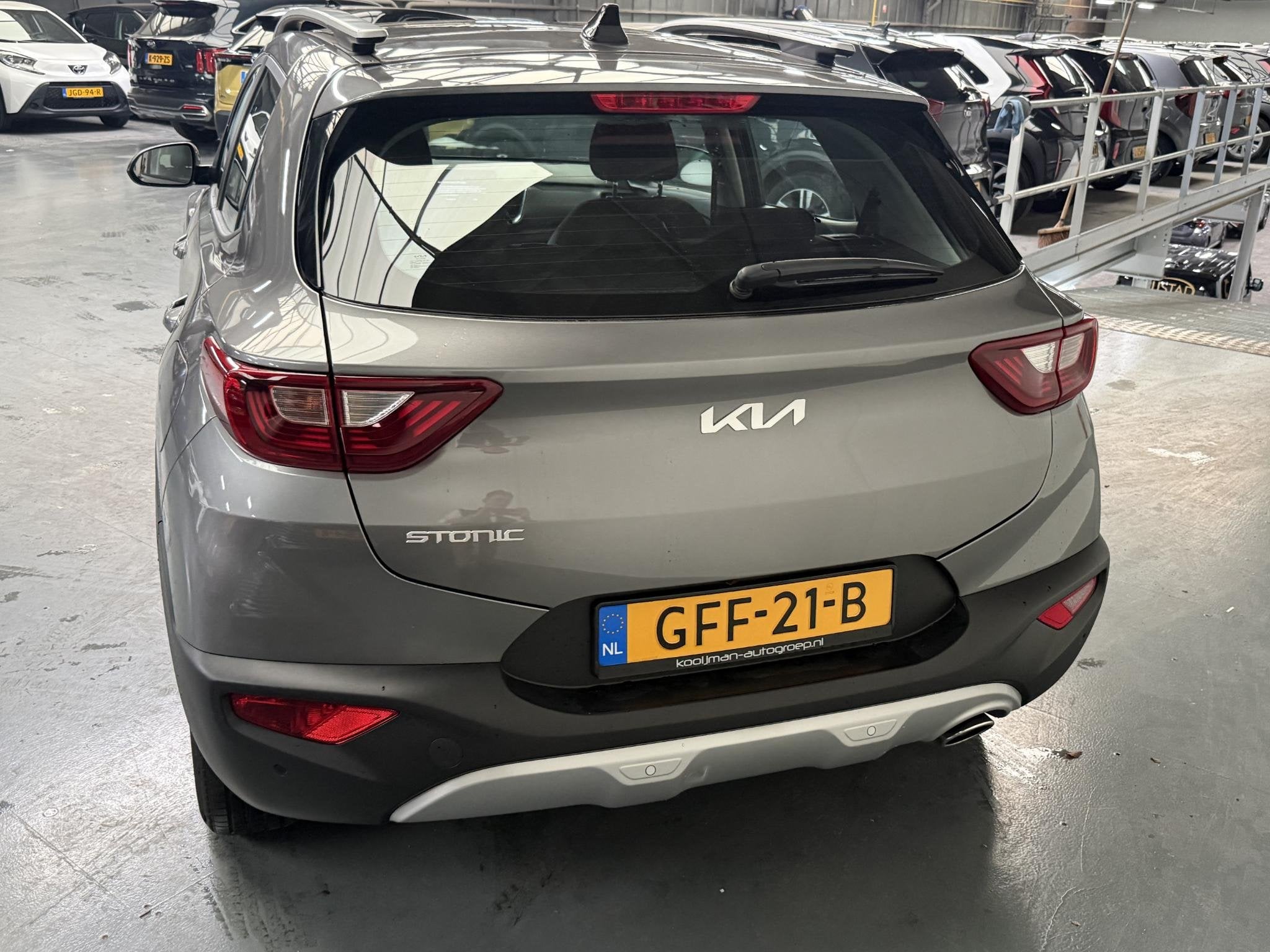 Kia Stonic 1.0 T-GDi MHEV DynamicLine NL Auto, slechts 27663, Auto's, Origineel Nederlands, Handgeschakeld, 3 cilinders, SUV of Terreinwagen