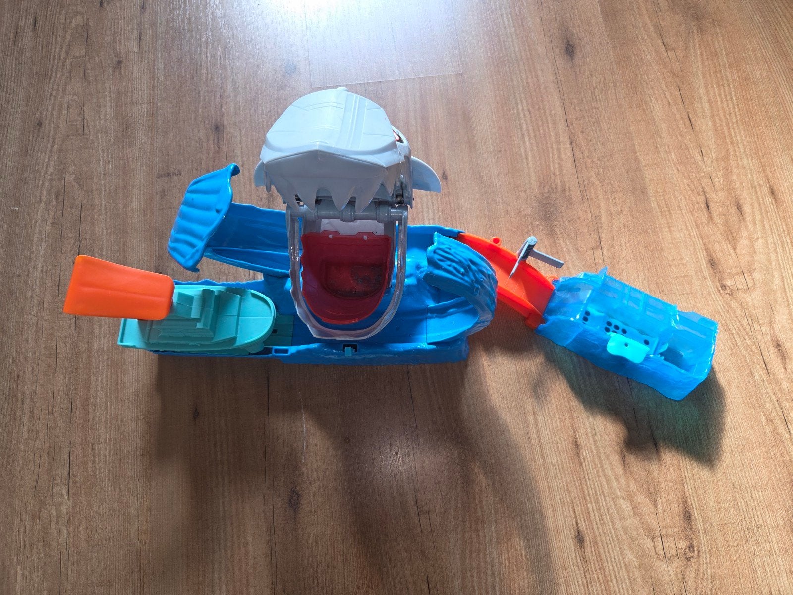 Hot Wheels Haai Baan - Spannende Racebaan met Haai Aanval, Ophalen of Verzenden, Gebruikt, Handmatig, Hot Wheels