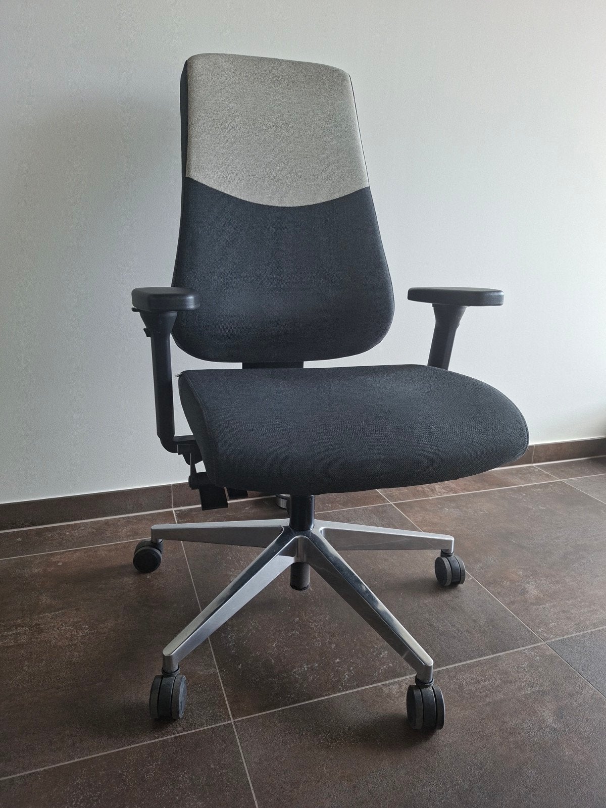 2 stuks ergonomische bureaustoel, Ophalen, Zwart