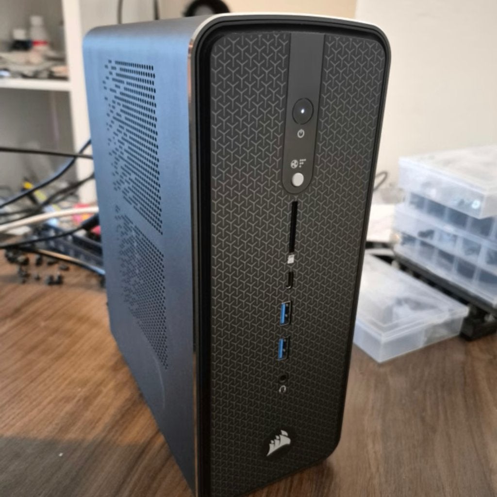 Corsair AI Workstation 300 (AMD AI MAX 395 & 128GB LPDDR5), 64 GB of meer, 7604 HM, DTGParts.Business@gmail.com, Ophalen of Verzenden