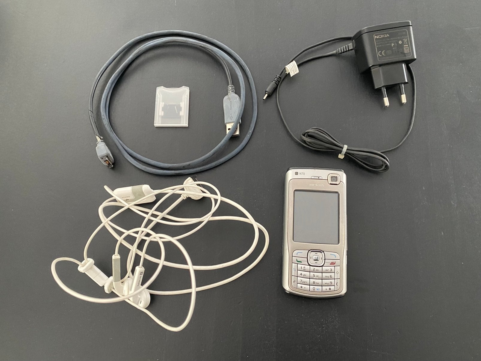 NOKIA N70 werkend compleet met accessoires!, Gebruikt, Schuifmodel, Fysiek toetsenbord, 3 tot 6 megapixel