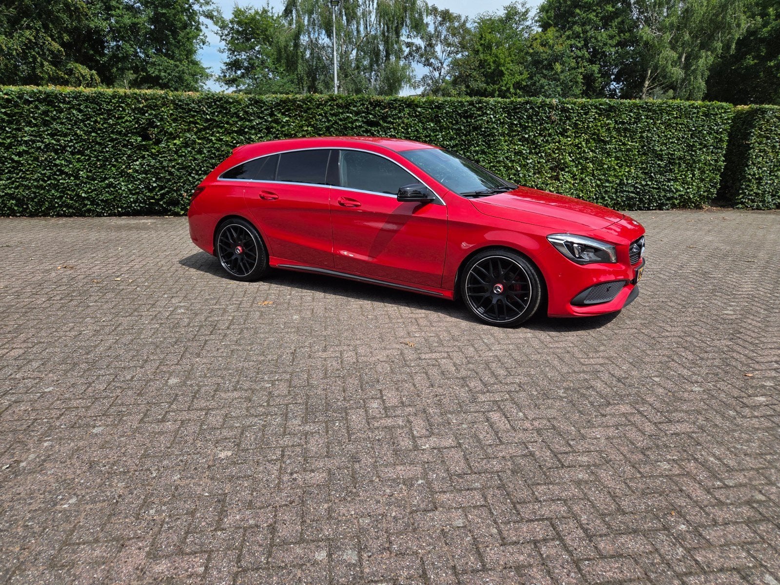 Mercedes-Benz CLA 180 122pk 7G-DCT 2017 Rood, Auto's, CLA, 730 kg, 4 cilinders, 122 pk