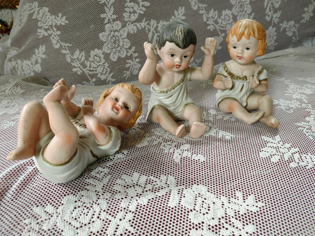 3 Vintage Porseleinen babypopjes ( Pianodolls ) Beeldjes, Verzamelen, Ophalen of Verzenden, Zo goed als nieuw, Mens