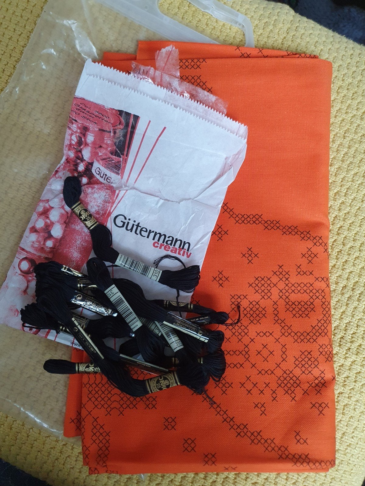 nieuw! groot vintage voorbedrukt tafelkleed borduurpakket, Hobby en Vrije tijd, Borduren en Borduurmachines, Verzenden, Nieuw