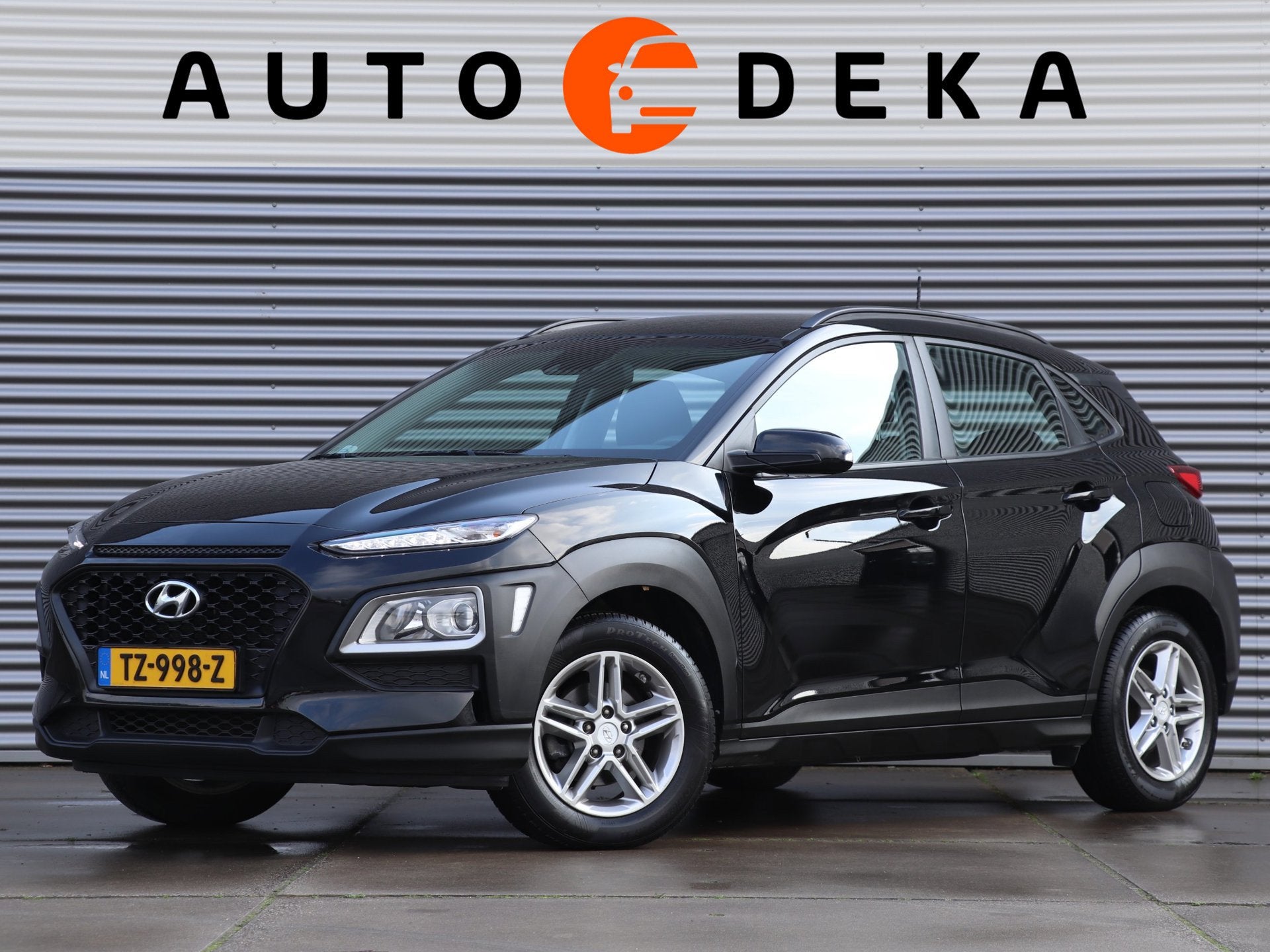 Hyundai Kona 1.0T Essence *Navigatie*Trekhaak*Camera*, Voorwielaandrijving, Stof, Gebruikt, Zwart