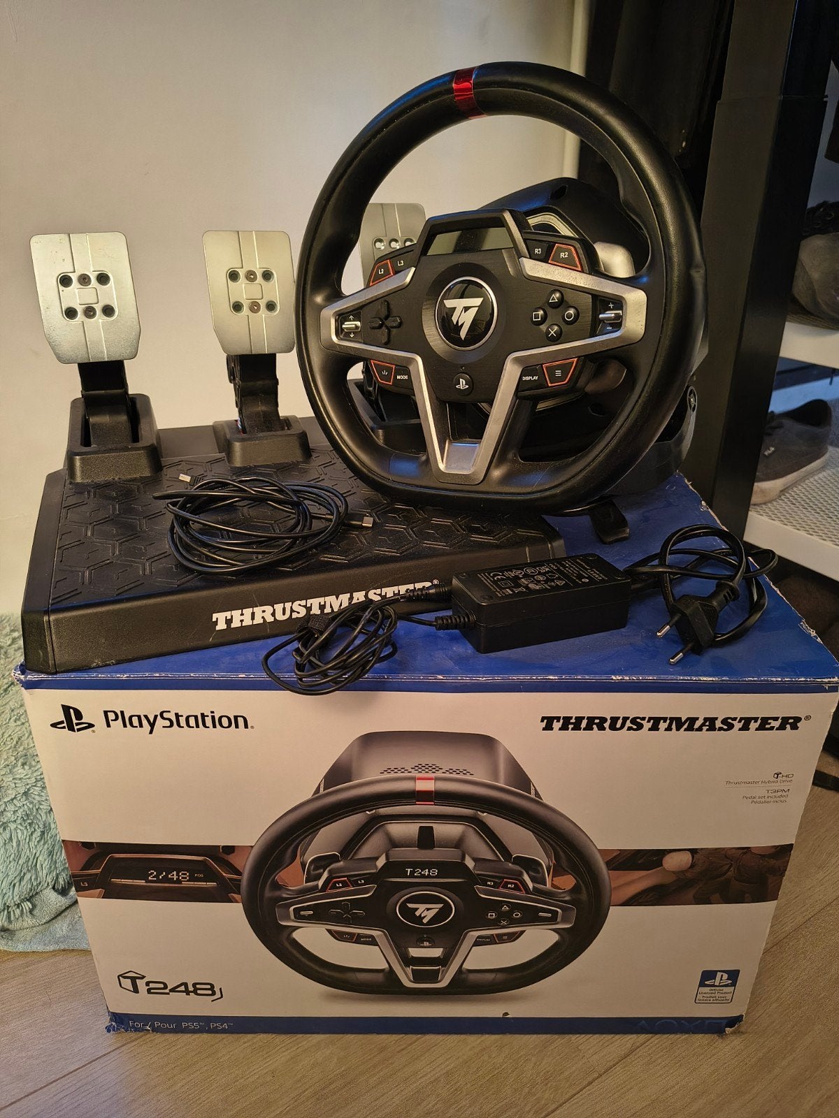Thrustmaster T248 Racestuur en Pedalen voor PC & PlayStation, Spelcomputers en Games, Ophalen, Racestuur, Force feedback, PlayStation