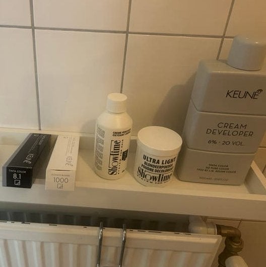 Haarverf en blondeermiddelen - L'Oréal, Keune, Showtime, Sieraden, Tassen en Uiterlijk, Uiterlijk | Haarverzorging, Ophalen, Nieuw