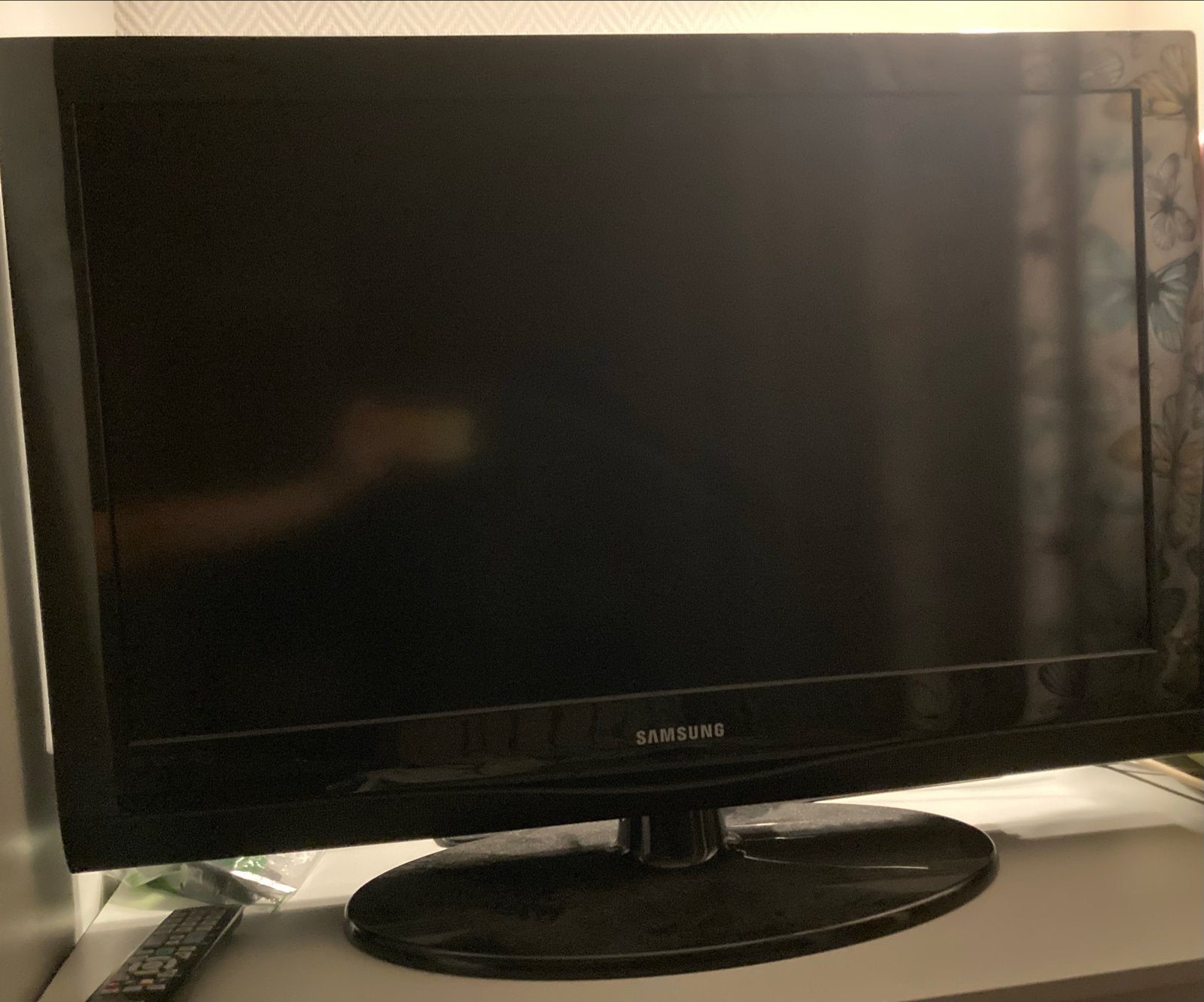 Samsung LCD HD Ready 32 inch TV LE32C350D1WXXN, Ophalen, 50 Hz, 80 tot 100 cm, Zo goed als nieuw