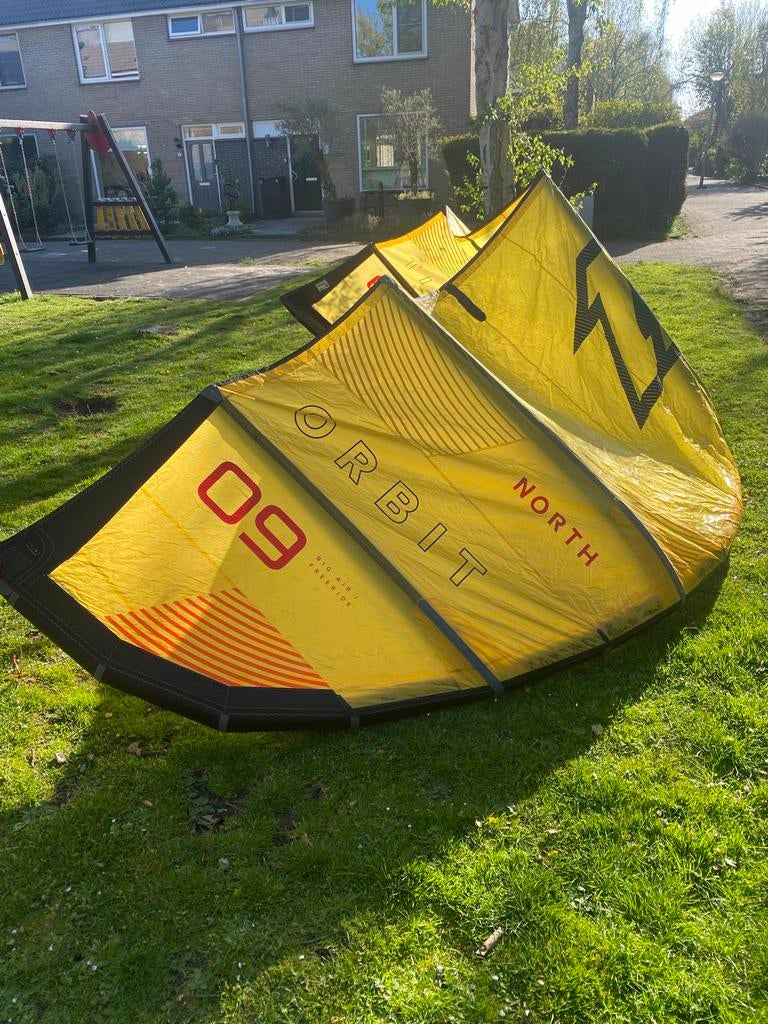 North Orbit 9m - Zeer goede staat, Watersport en Boten, Kitesurfen, 9 m², Bar, Geen board, Ophalen of Verzenden