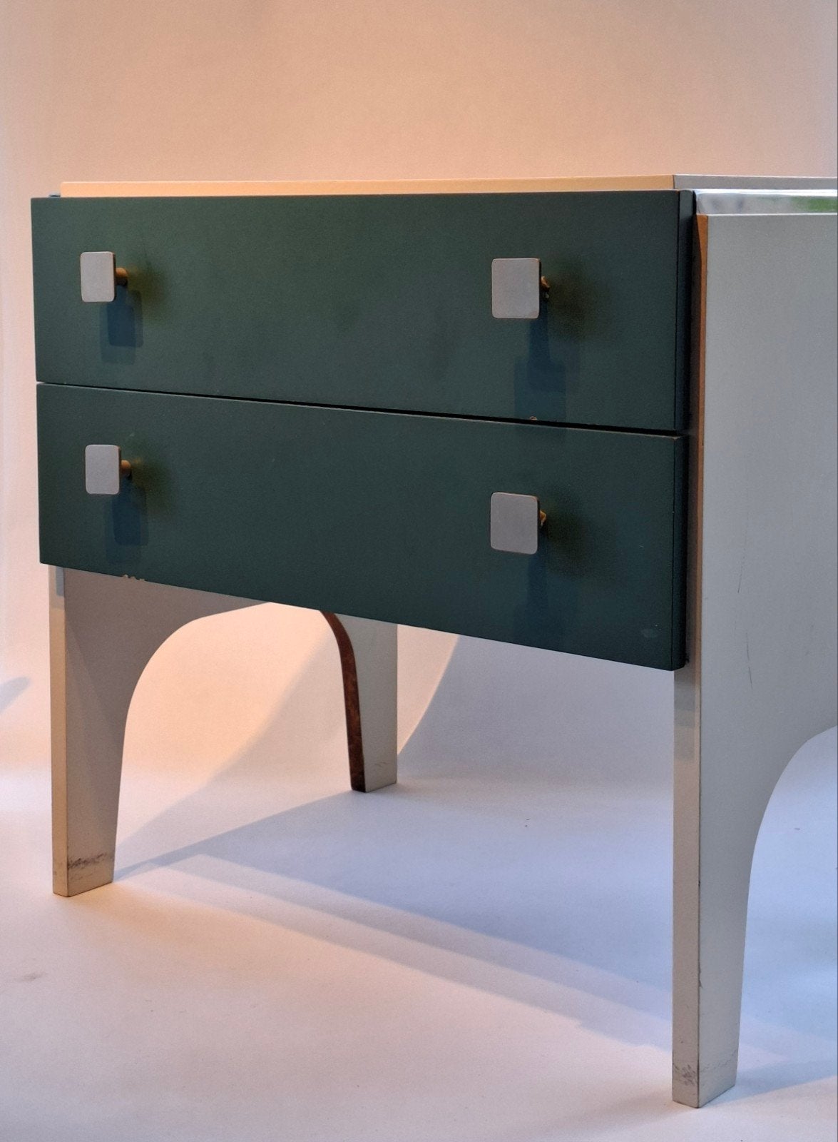 Uniek Vintage Formica Nachtkastje DDR, Ophalen