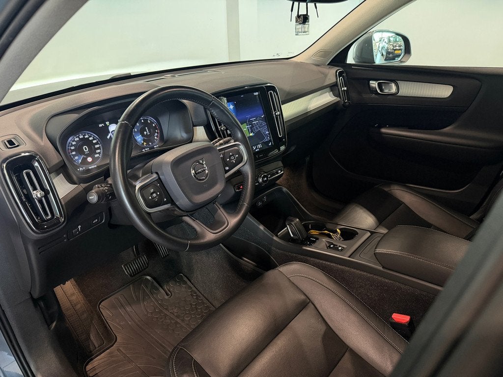 Volvo XC40 1.5 T3 Momentum Pro Camera|Navigatie|Leder|Stoelv, Auto's, Volvo, 1525 kg, Gebruikt, Automatische klimaatregeling, 163 pk