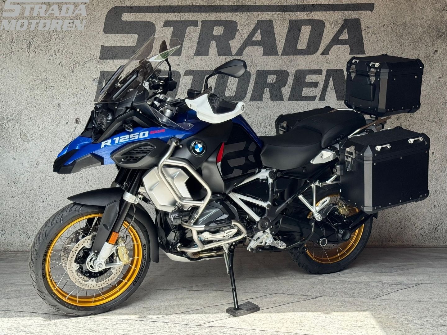 BMW R 1250 GS ADVENTURE RALLYE (bj 2023) rally final edition, 2 cilinders, 1254 cc, Bedrijf, Onbekend