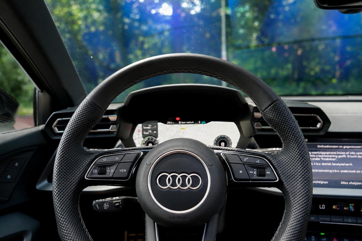 Foto 27 van Audi A3 Sportback 40 TFSI e S edition | Pano | Matrix | Carp