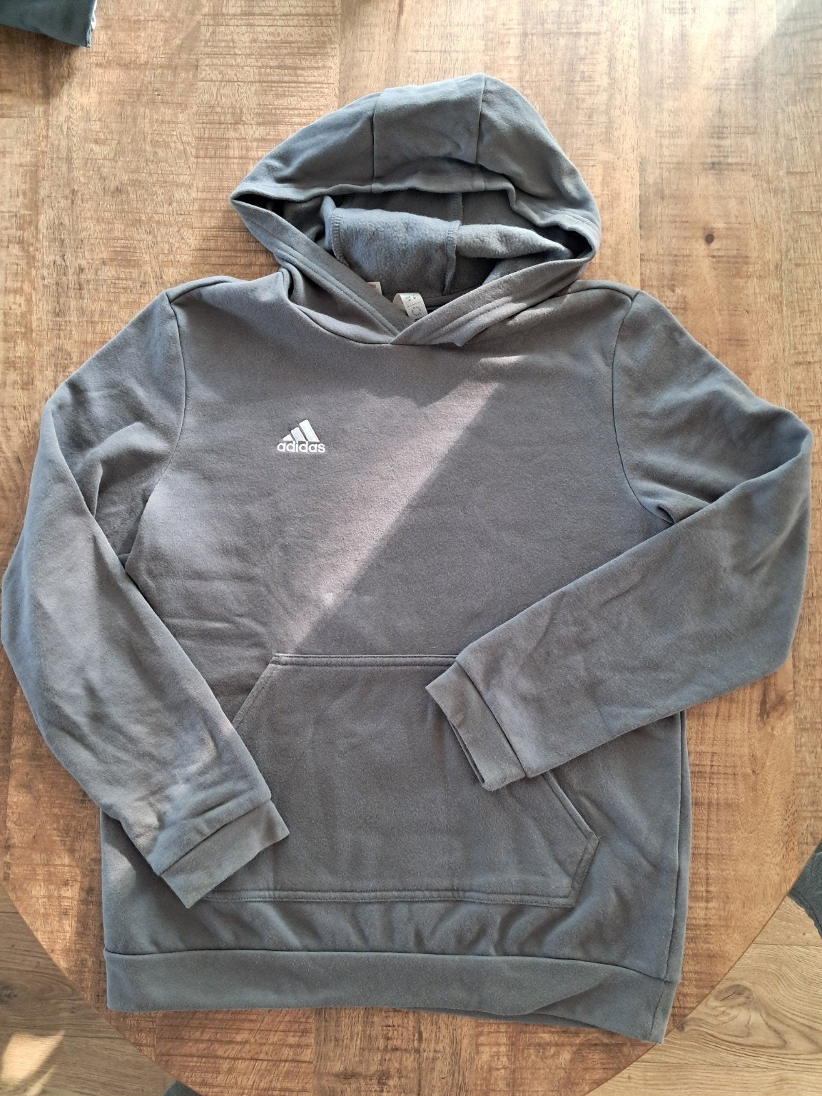 Adidas trui maat 164, Ophalen of Verzenden, Zo goed als nieuw, Jongen, Trui of Vest