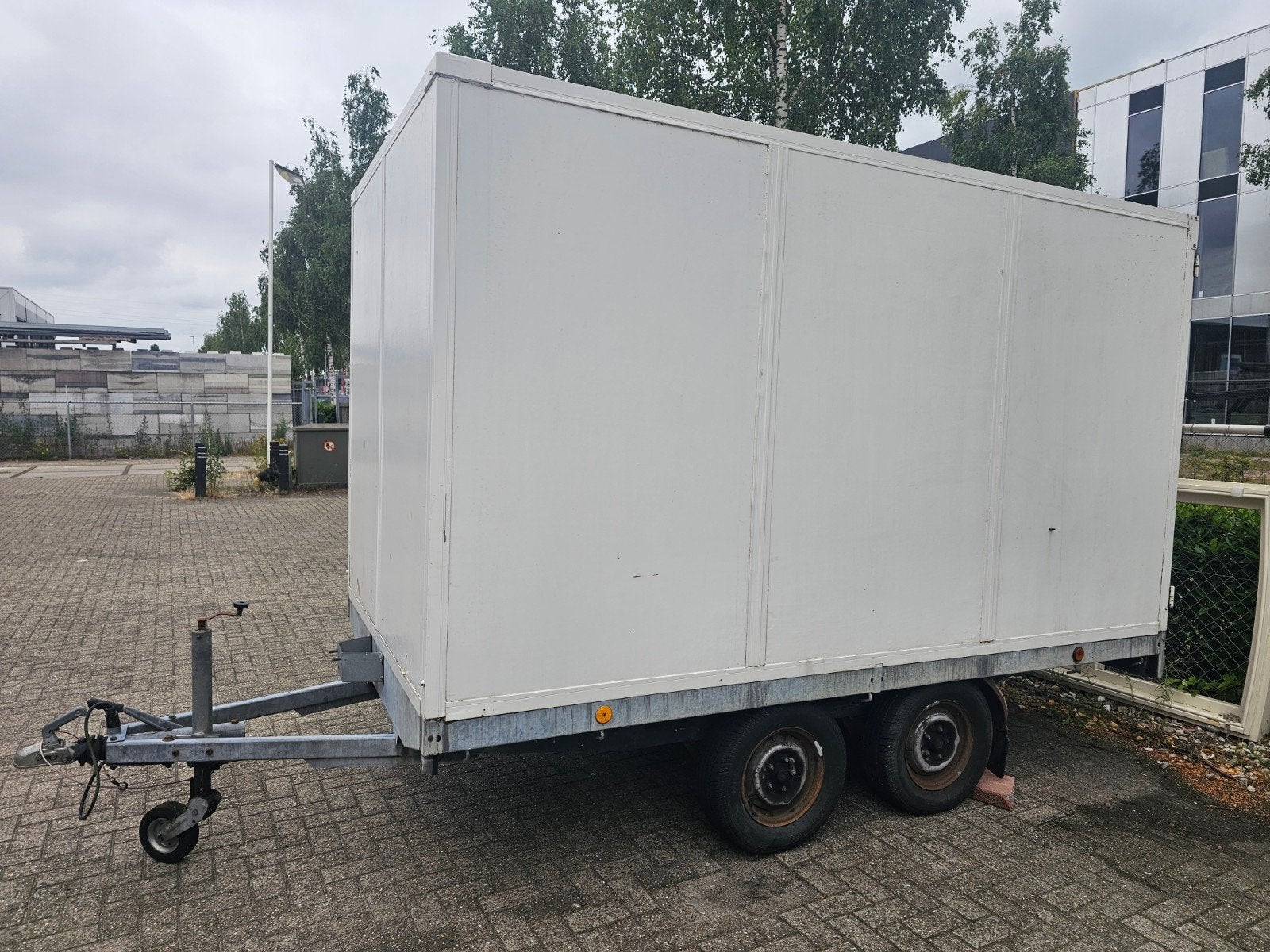 Hapert Gesloten Aanhanger Dubbelasser - 336x182x190, Gebruikt, Ophalen of Verzenden, Onbekend, Onbekend