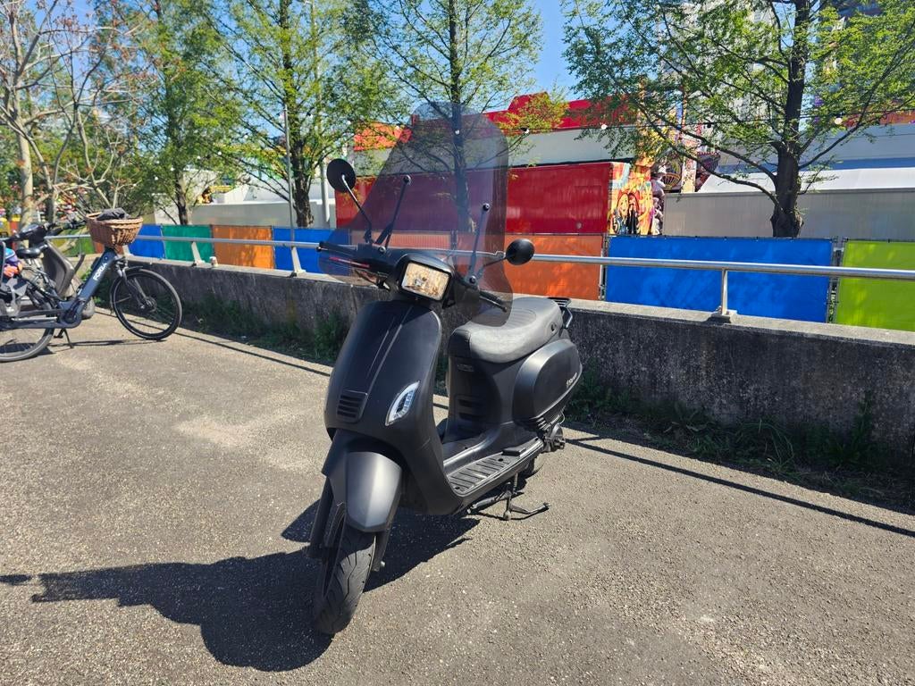 Senzo Rivalux S | 45km geel kenteken | 2022, Fietsen en Brommers, Scooters | Vespa, Ophalen, Overige modellen, Maximaal 45 km/u