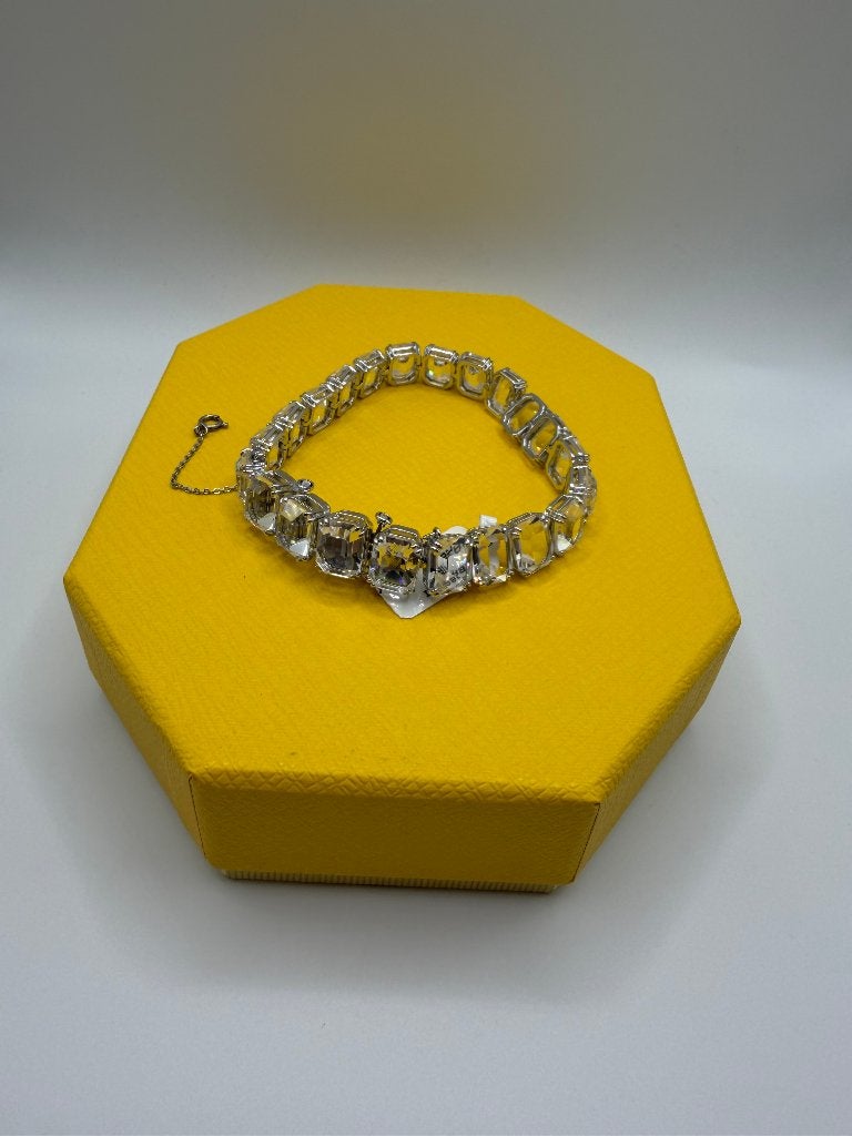 Swarovski Armband 5618699 Nieuw Full Set 50% korting A6, Verzamelen, Swarovski, Nieuw, Ophalen of Verzenden, Swarovski AG Dröschistrasse 15 9495 Triesen Liechtenstein