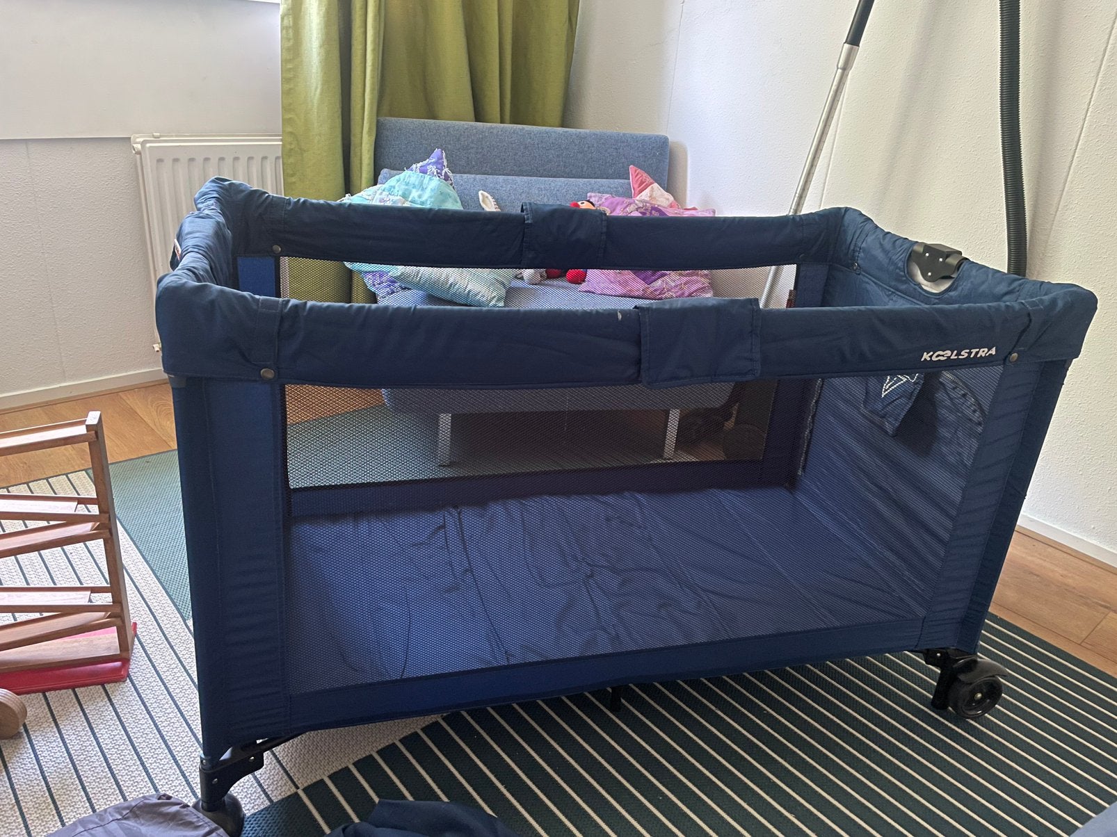 Koolstra reisbedje (blauw) inclusief reismatras, Ophalen, Gebruikt, Reisbedje
