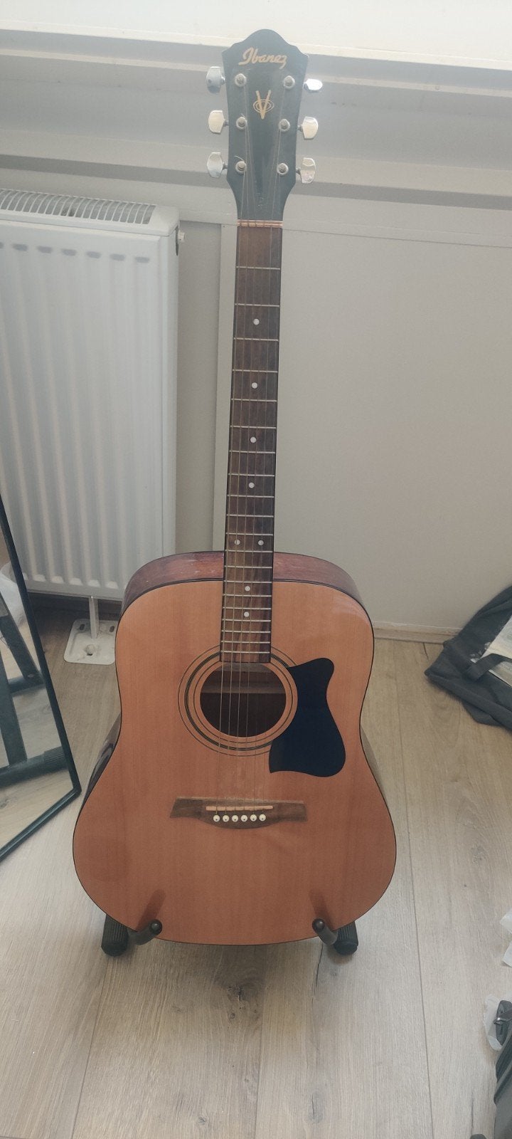 Ibanez Gitaar met standaard, Muziek en Instrumenten, Ophalen, Gebruikt, Klassieke of Spaanse gitaar