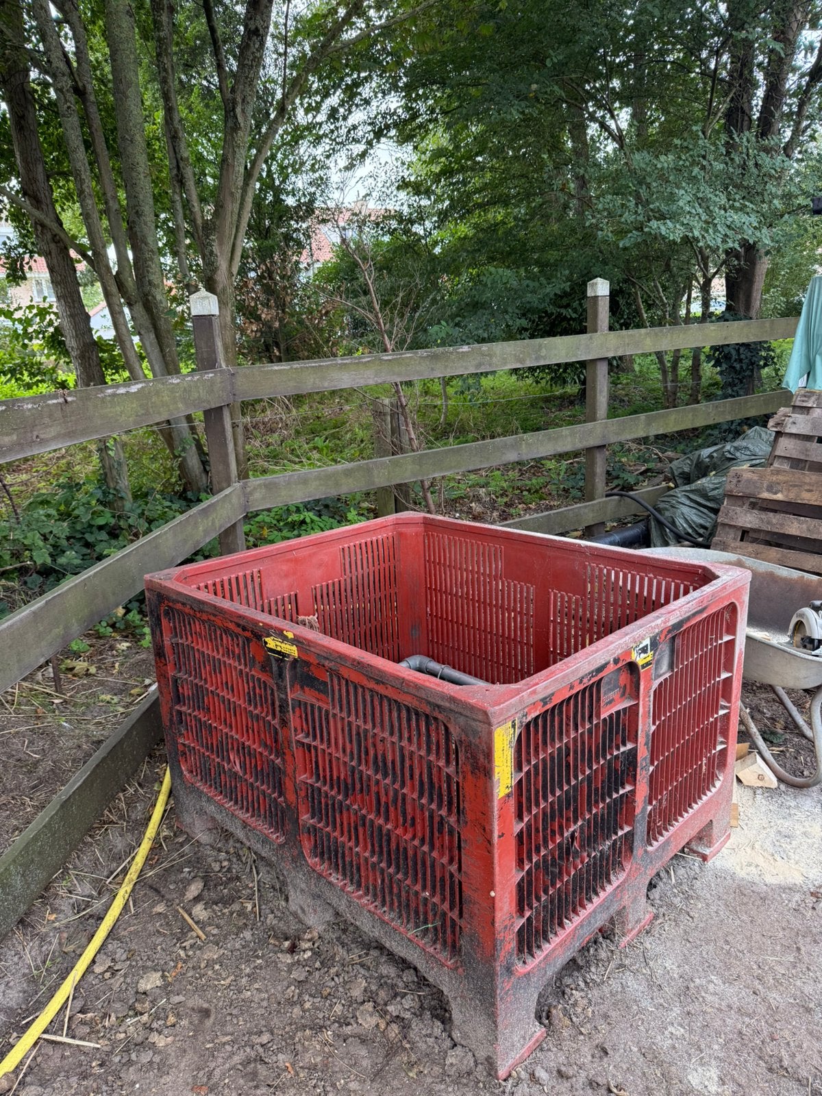 Hooi bak met frame voor hooinet