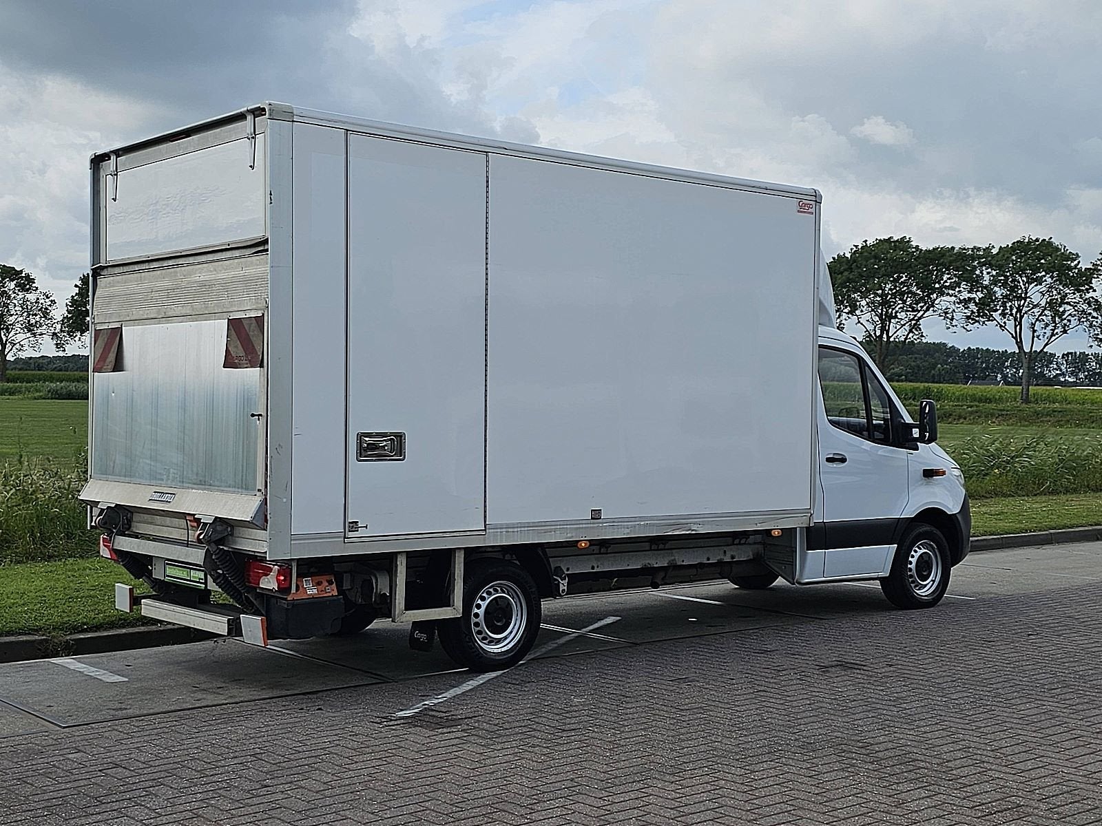 MERCEDES-BENZ SPRINTER 314 bakwagen laadklep!, Automaat, Gebruikt, Euro 6, 143 pk