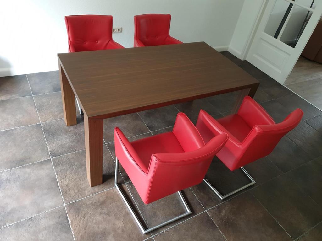 Zeer nette massief eiken eetkamertafel - 160x90x78 cm, Huis en Inrichting, Tafels | Eettafels, Ophalen, Eikenhout, 50 tot 100 cm