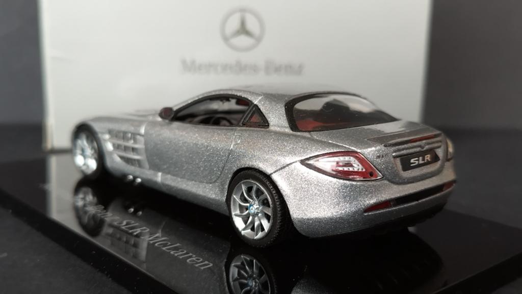 Mercedes Benz SLR Mc Laren zilver 1:43 Minichamps Pol, Auto, Verzenden, Pauls Model Art, MiniChamps