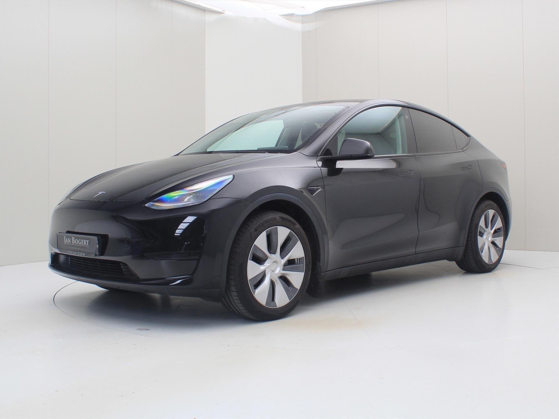 Tesla Model Y Standard RWD Plus 299pk 95.1% SoH [ AMD RYZEN+, Automaat, Gebruikt, Zwart, Adaptive Cruise Control