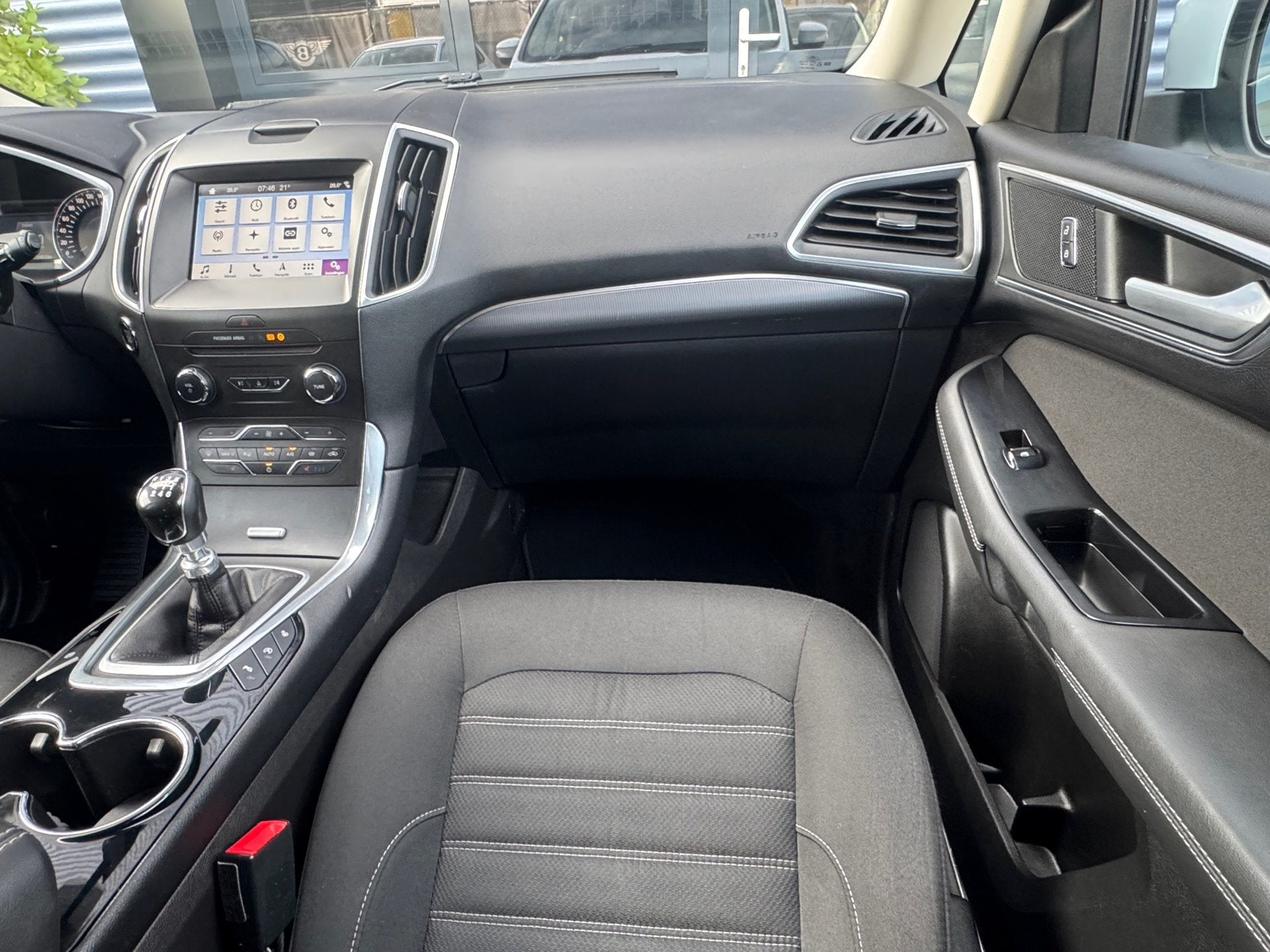 Ford GALAXY 1.5 Titanium| 7 Persoons|PDC|Navi|Cruise|Appleca, Voorwielaandrijving, Automatische klimaatregeling, 4 cilinders, 7 stoelen