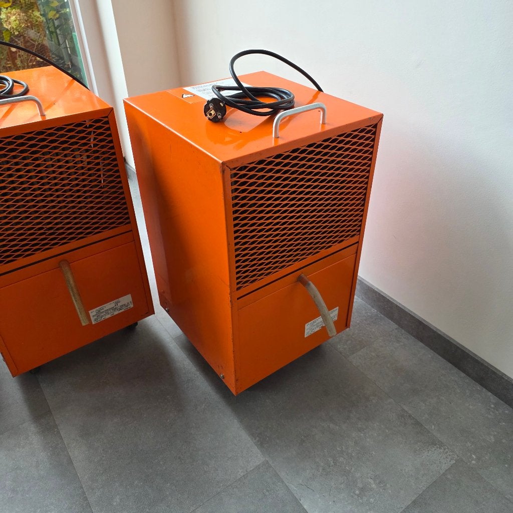 Te huur/huren/verhuur: Bouwdrogers/heaters/ventilatoren, Doe-het-zelf en Verbouw, Ophalen, Zo goed als nieuw, Ventilator en Afzuiger