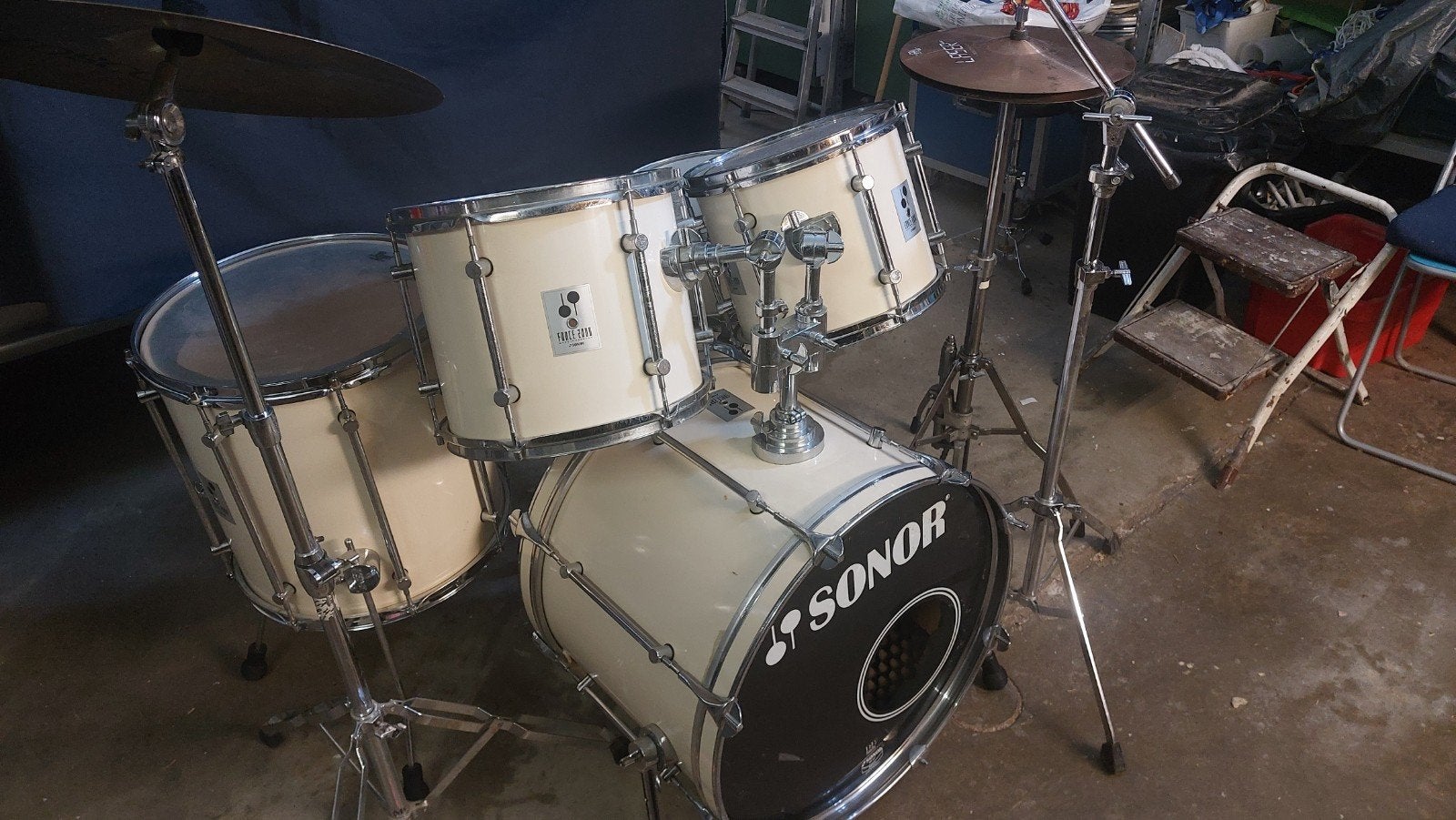 Sonor Force 2000 drumset met hardware en bekkens, Muziek en Instrumenten, Ophalen, Gebruikt, Sonor