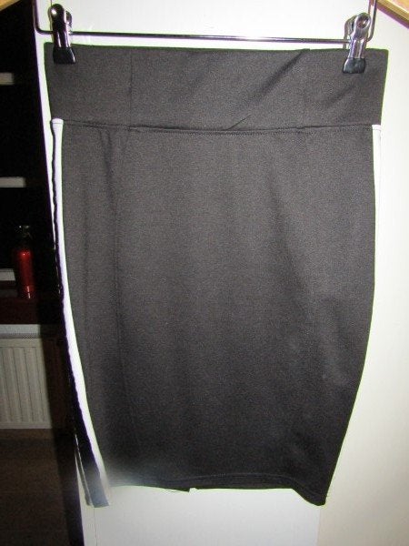 F1207 Rok mt 38 nieuw zwart wit bies jersey, Maat 38/40 (M), Verzenden, Zwart, Nieuw
