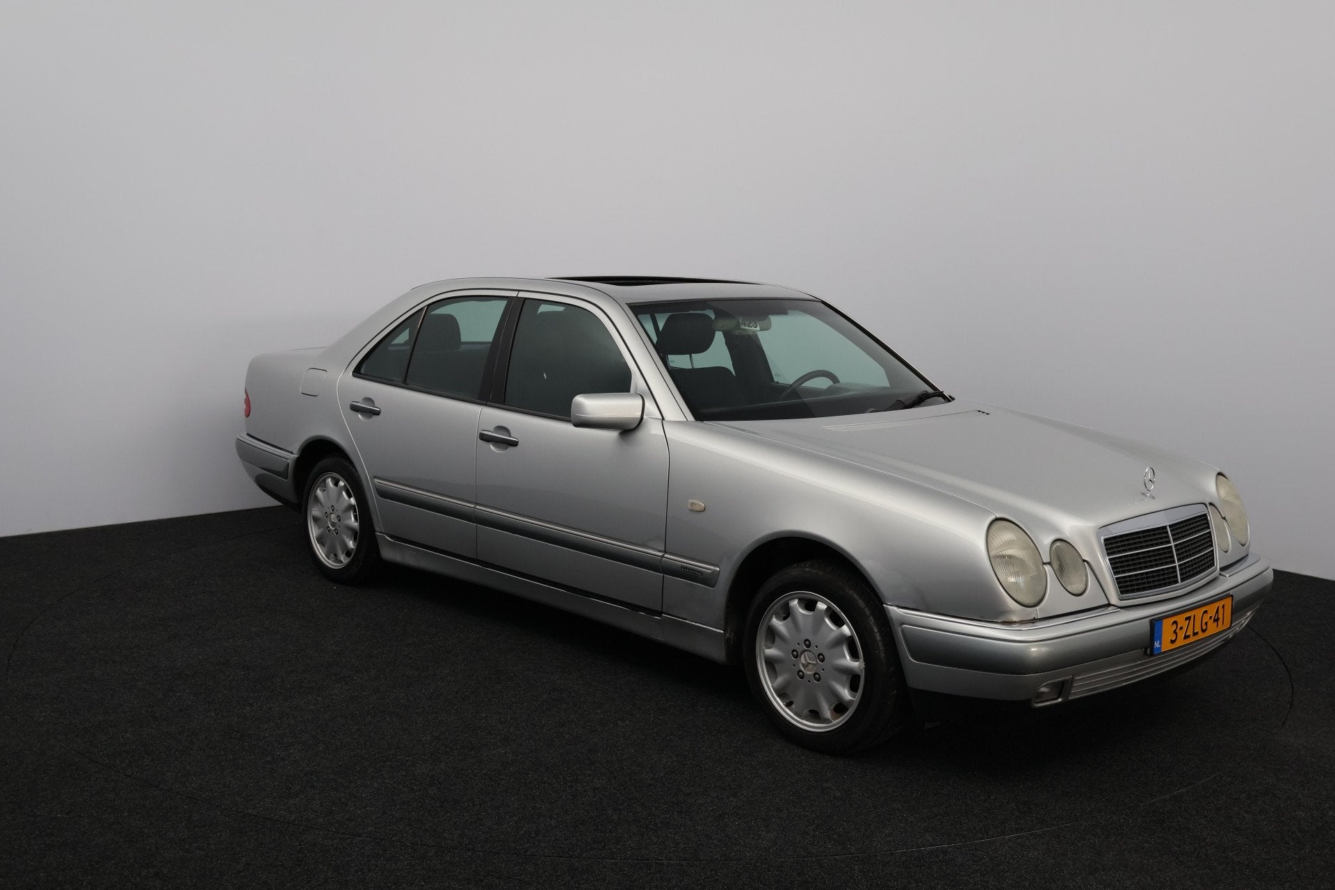 Mercedes-Benz E-Klasse 280 Classic/ 6-Cilinder!/ Automaat/ S, foto 10