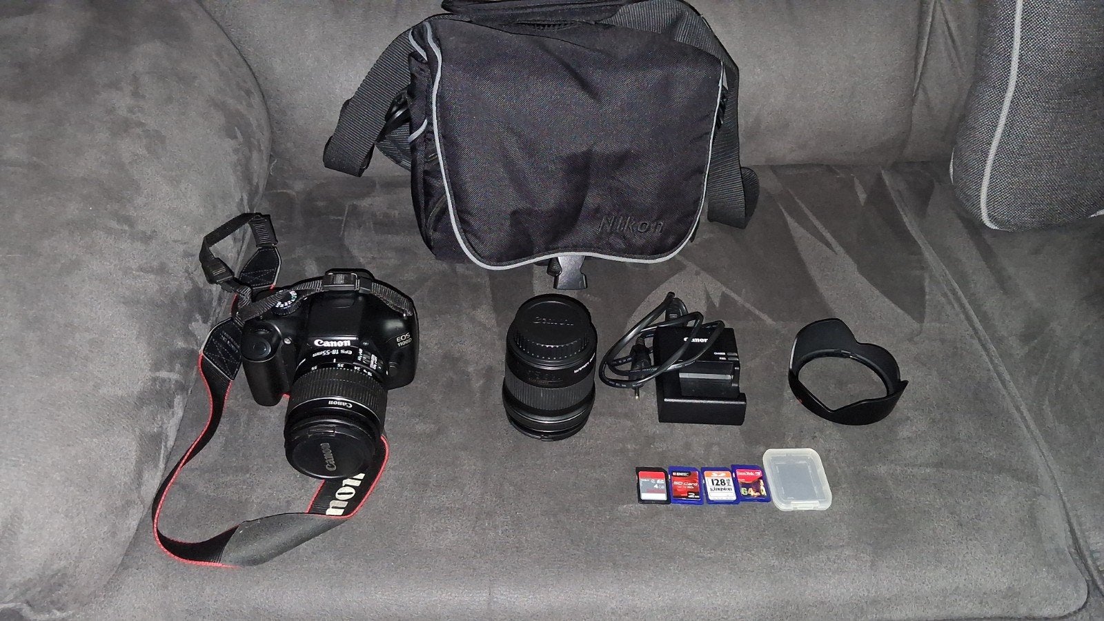 Canon EOS 1100D Spiegelreflexcamera met accessoires, Audio, Tv en Foto, Fotocamera's Digitaal, Gebruikt, Spiegelreflex, Canon