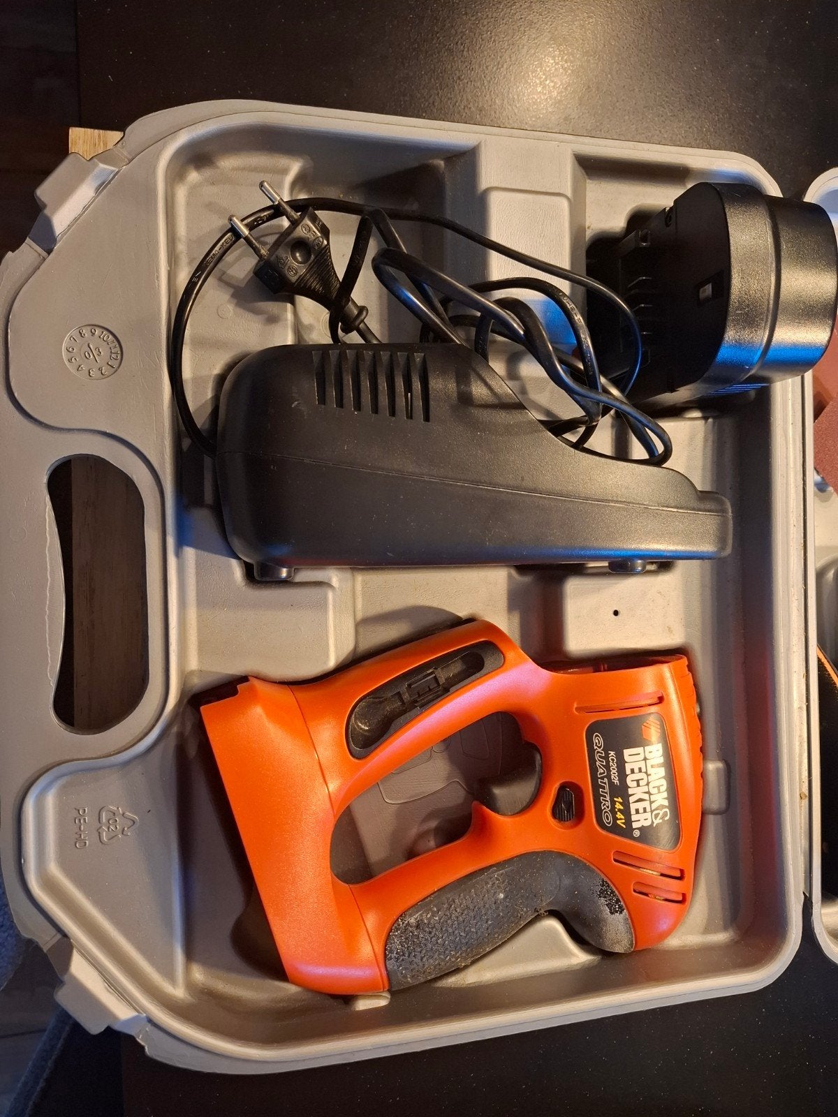 Black & Decker Quattro 14.4V Accu Multitool Set, Ophalen of Verzenden, Zo goed als nieuw, Multitool, Bosch